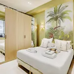 Modern Flat - 1 Bedroom 4 People - Montmartre 파리